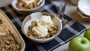 Microwave Apple Crumble