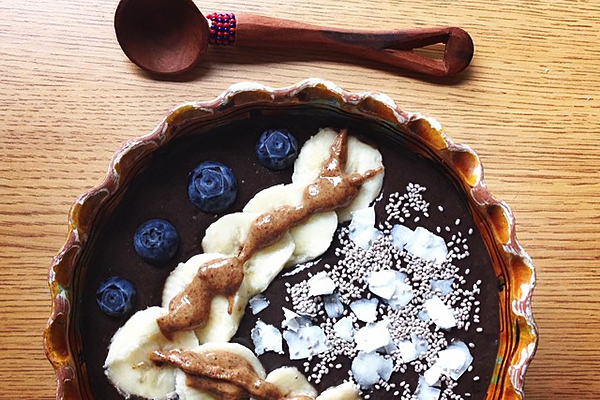 Acai bowl with dark cocoa powder, kale, and maca as some star ingredients. From fastfitnfirm19.